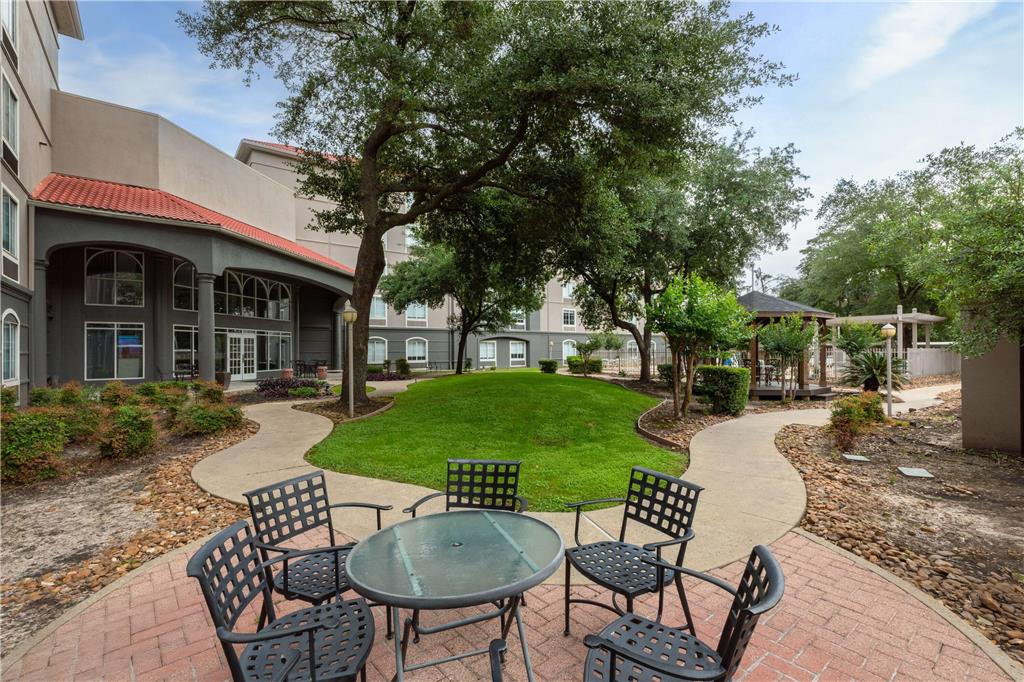 La Quinta Inn & Suites by Wyndham Houston Bush IAH South - photo 37
