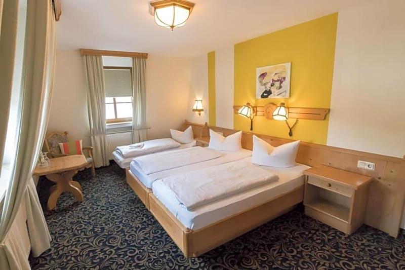 Hotel Lv Wen — Randersacker — photo 3
