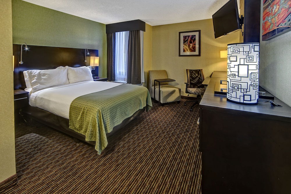 Clarion Hotel & Suites Conference Center Memphis Airport - photo 2