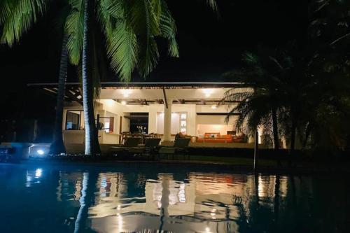 Casa Don Willo — 4-Star Luxury Hotel in Escuintla, Guatemala