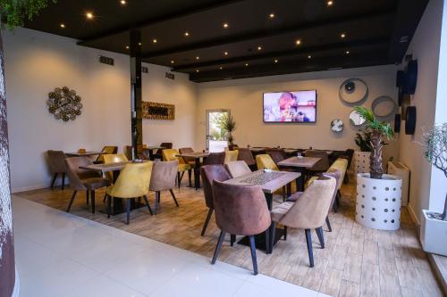Hotel Crystal Light — Nis — photo 3