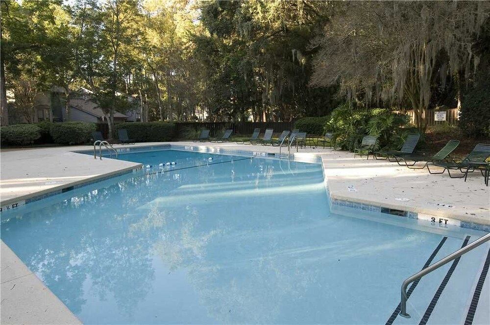 Updated Baths w Tile Showers King 2 Twins sleeps 4 Bikes & Beach Gear included - photo 23