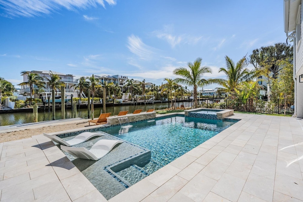 New Luxury Getaway on Anna Maria Island in Anna Maria, United States