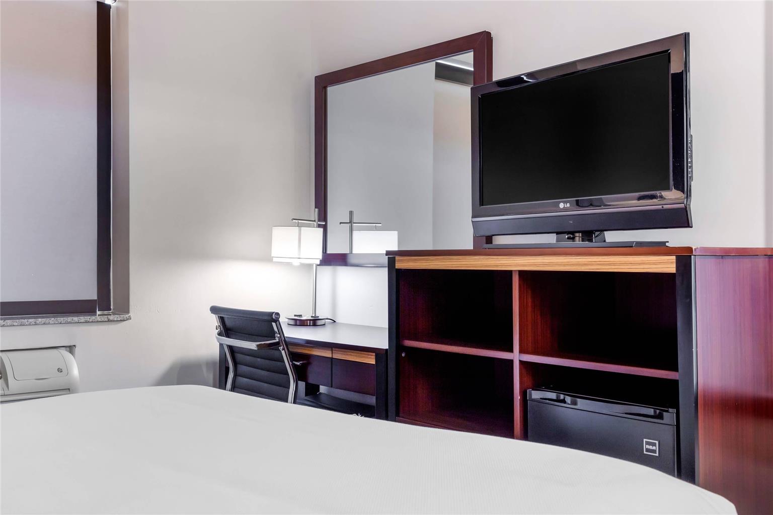 Avion Inn Near LGA Airport an Ascend Collection Hotel - photo 21