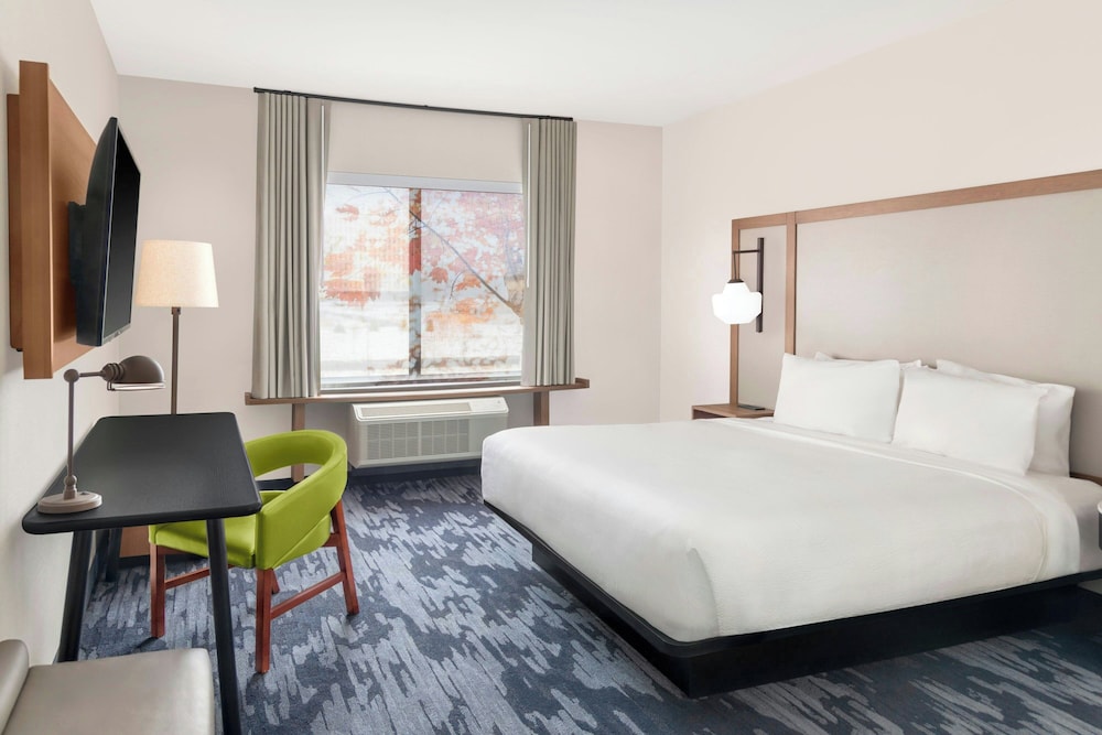 Fairfield by Marriott Inn & Suites Detroit Taylor - photo 7