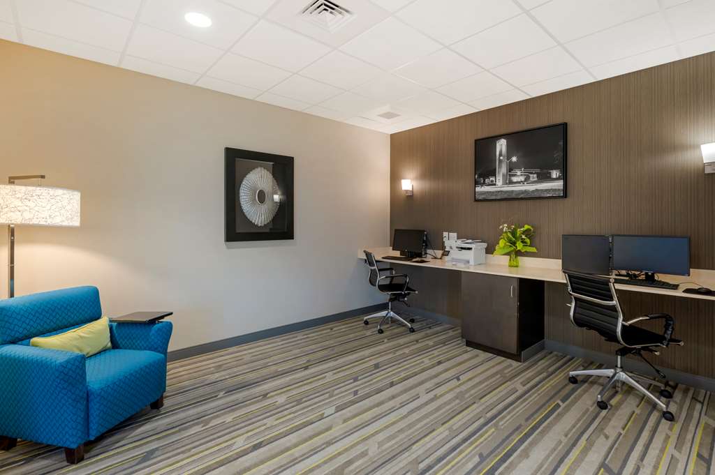 Best Western Plus Centralia Hotel & Suites - photo 33