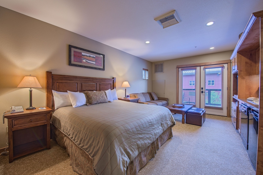 Silver Mountain Lodging - photo 6