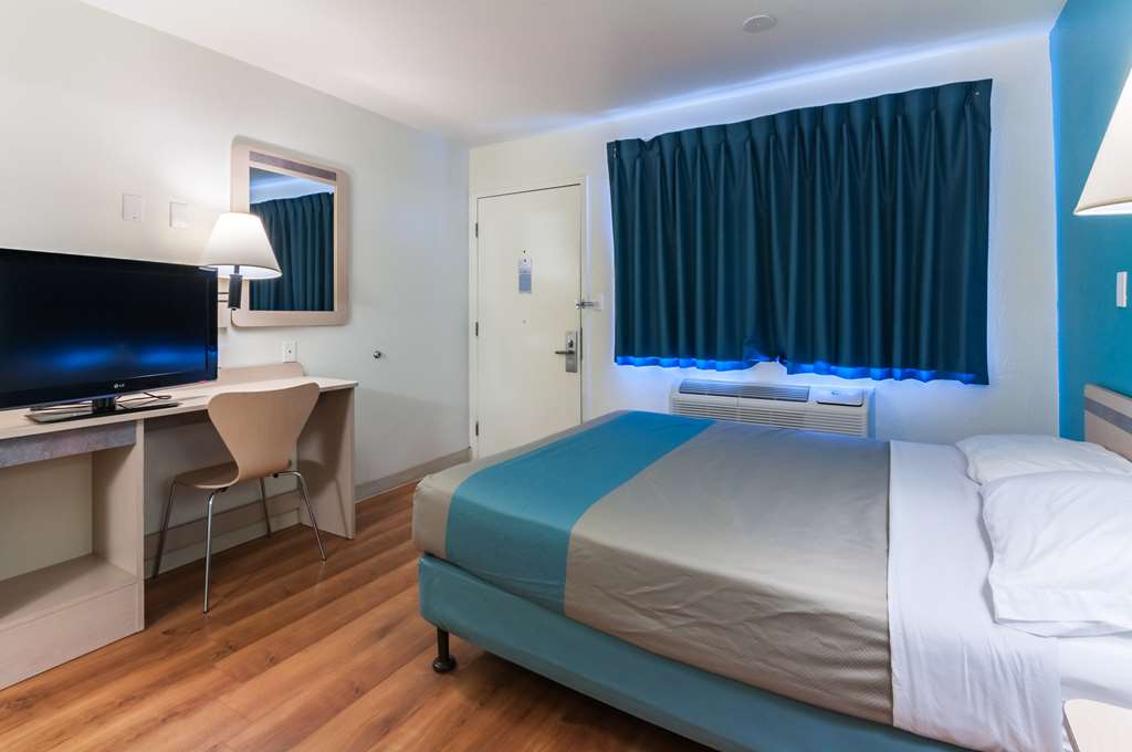 Motel 6 Green River UT - photo 10