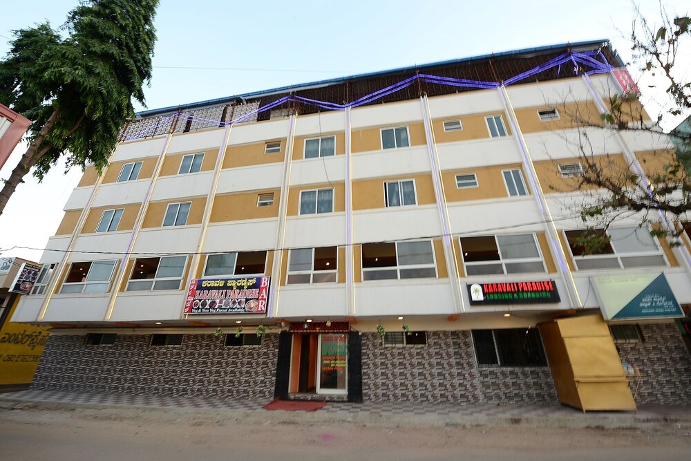SPOT ON 37153 Karavali Paradise — hotel in Dod Ballapur