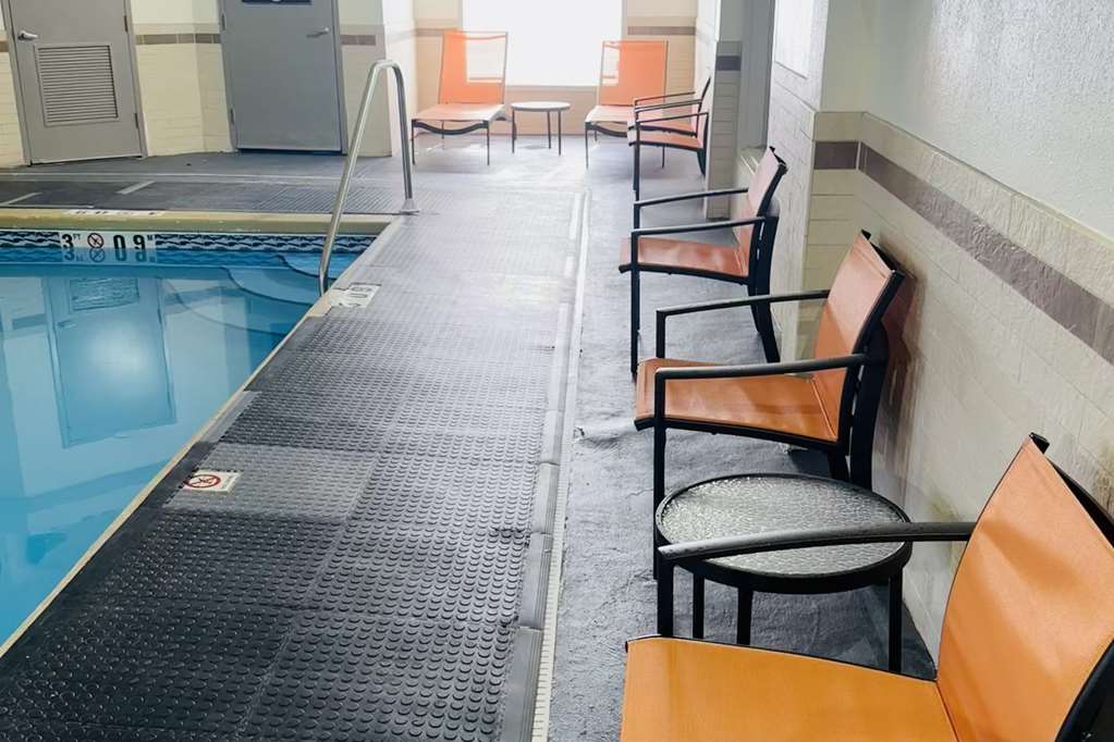 Clarion Pointe Albemarle - photo 35