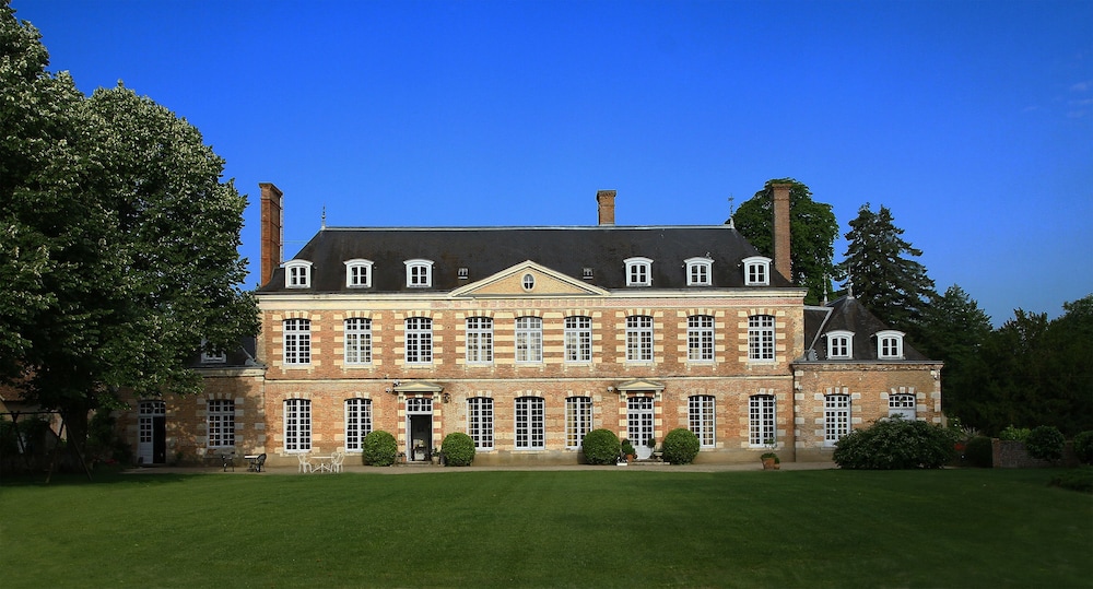 Château de la Giraudière — 4-Star Luxury Hotel in Blois, France