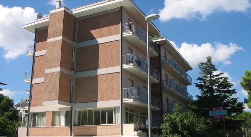 Hotel Lanzoni - last minute hotel in Cervia