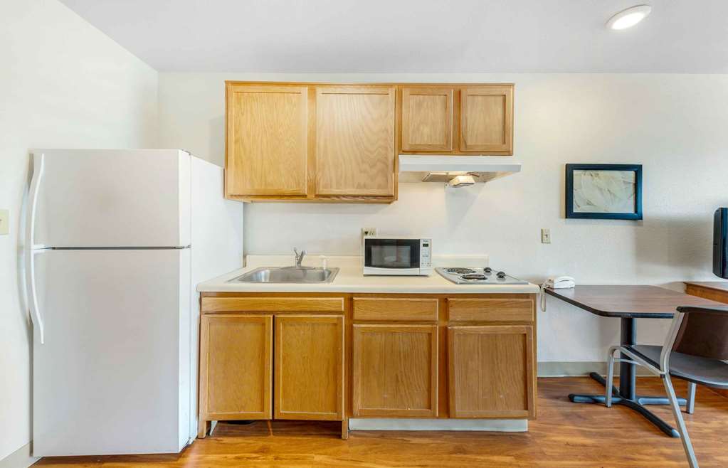 Extended Stay America Select Suites Oklahoma City Norman - photo 20