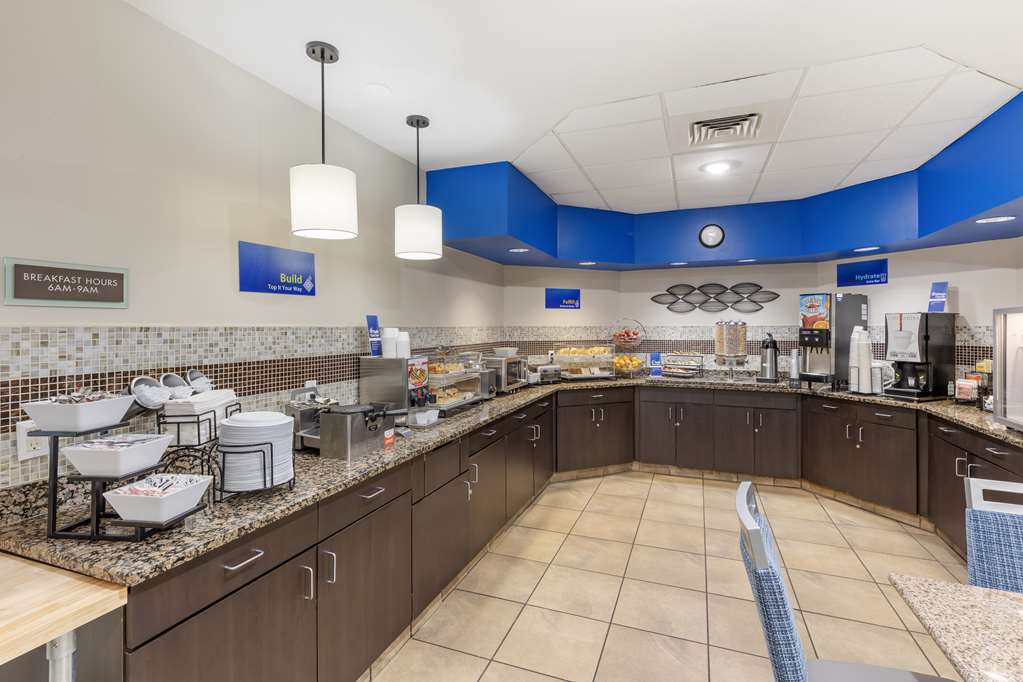Best Western St. Louis Inn - photo 35