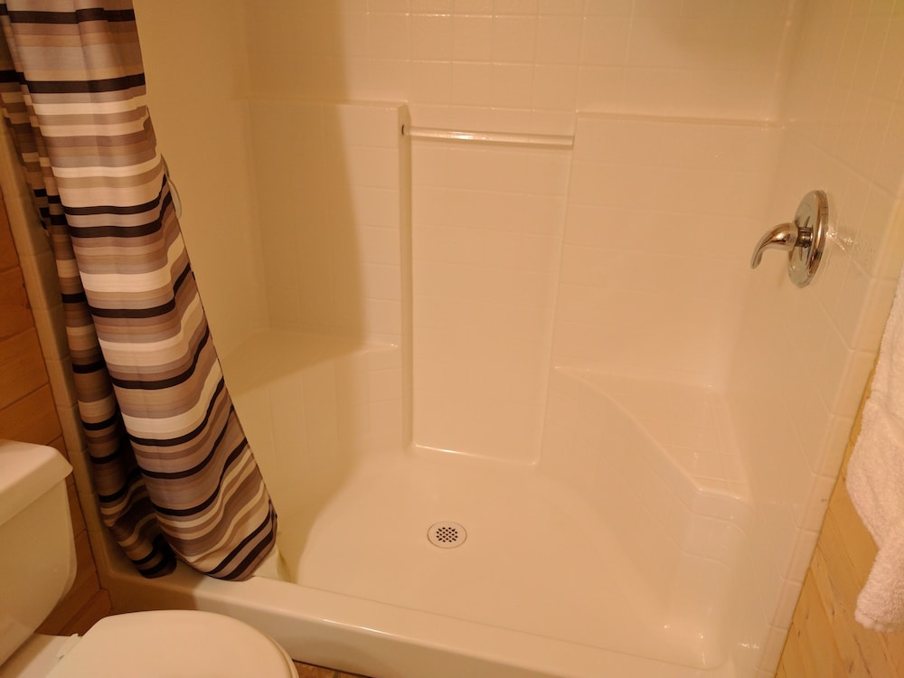 Emerald Forest Cabins - photo 120