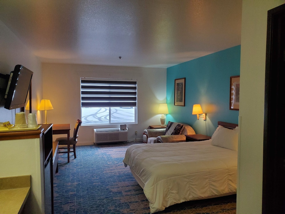 Omak Inn - photo 7