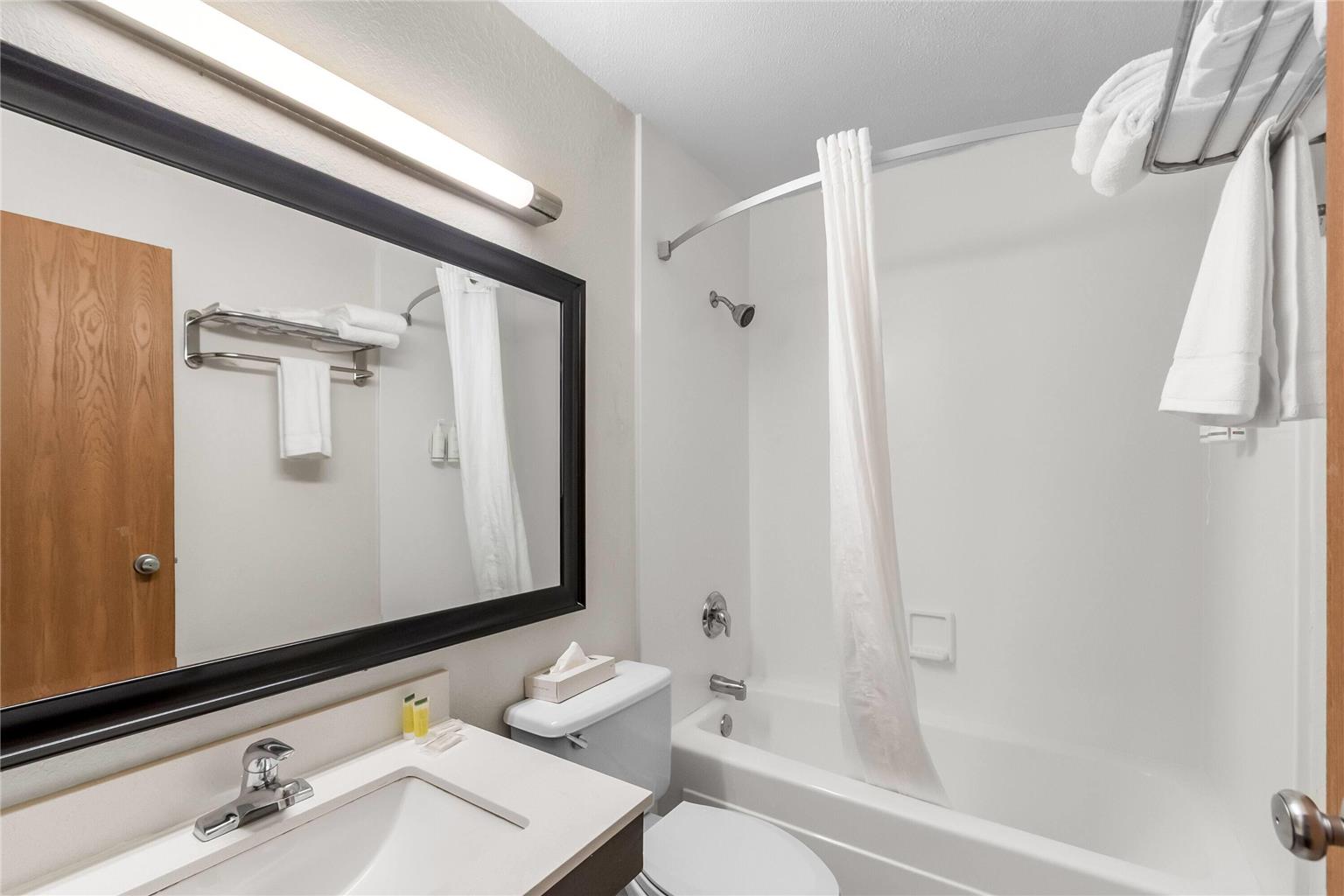 Super 8 by Wyndham Dumfries Quantico - photo 17