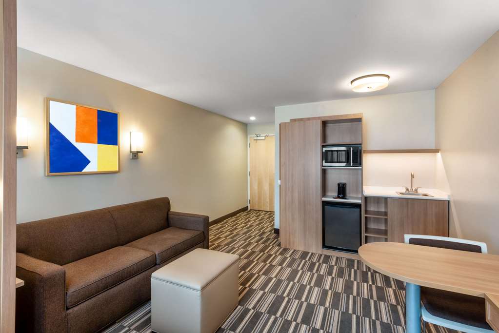 Microtel Inn & Suites by Wyndham Farmington - photo 30