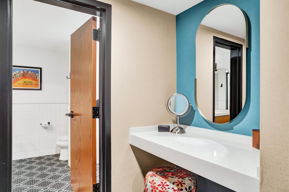 Hotel Indigo Minneapolis Downtown an IHG Hotel - photo 48