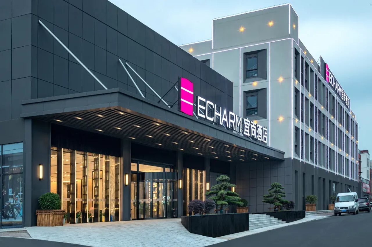 Echarm - carbon neutral hotel in Xilin