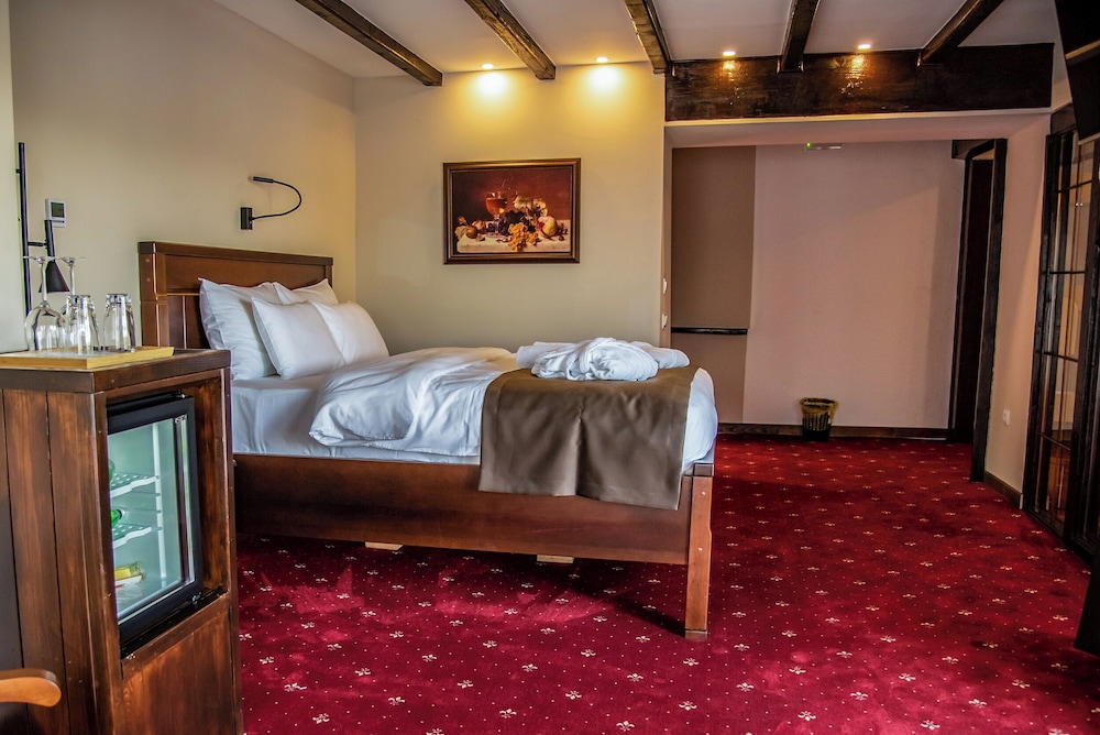 Bahus Inn — Belgrade — photo 3