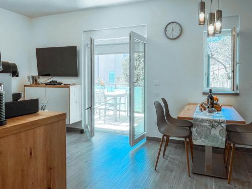 Apartman Promenada Primošten — 4-Star Luxury Hotel in Primosten, Croatia