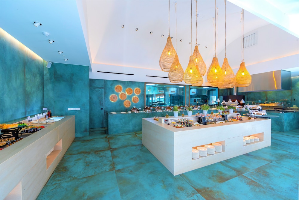 מזון ומשקאות