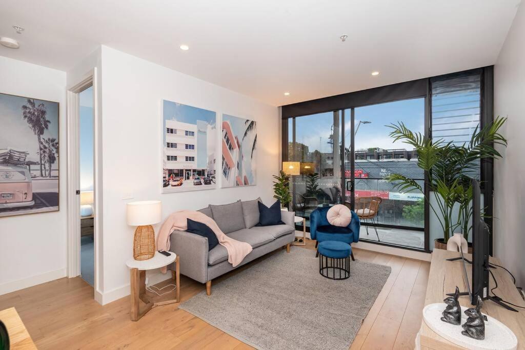 Bayside living at The Hampton — 4-Star Luxury Hotel in Melbourne, Australia