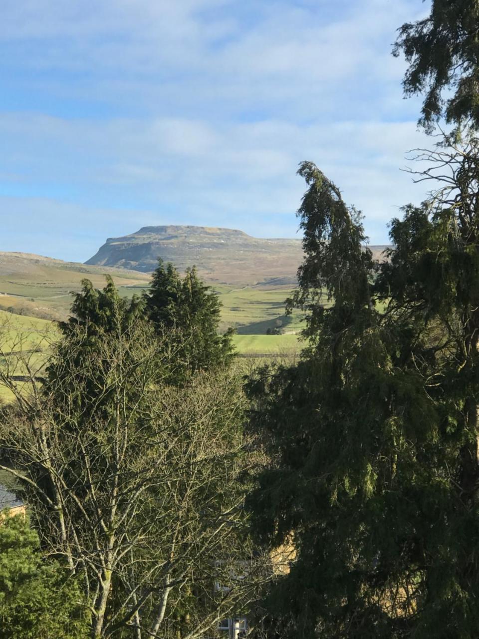 Large Ingleton Apartment Yorkshire Dales Three Peaks