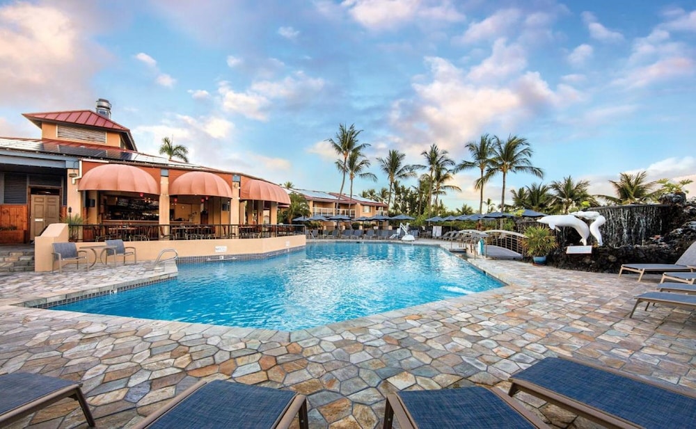 Kona Coast Resort by VRHost - photo 25