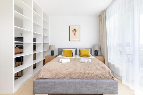 Sierpińskiego 1A Studio with Balcony & Desk Remote Work by Noclegi Renters — 4-Star Luxury Hotel in Warsaw, Poland