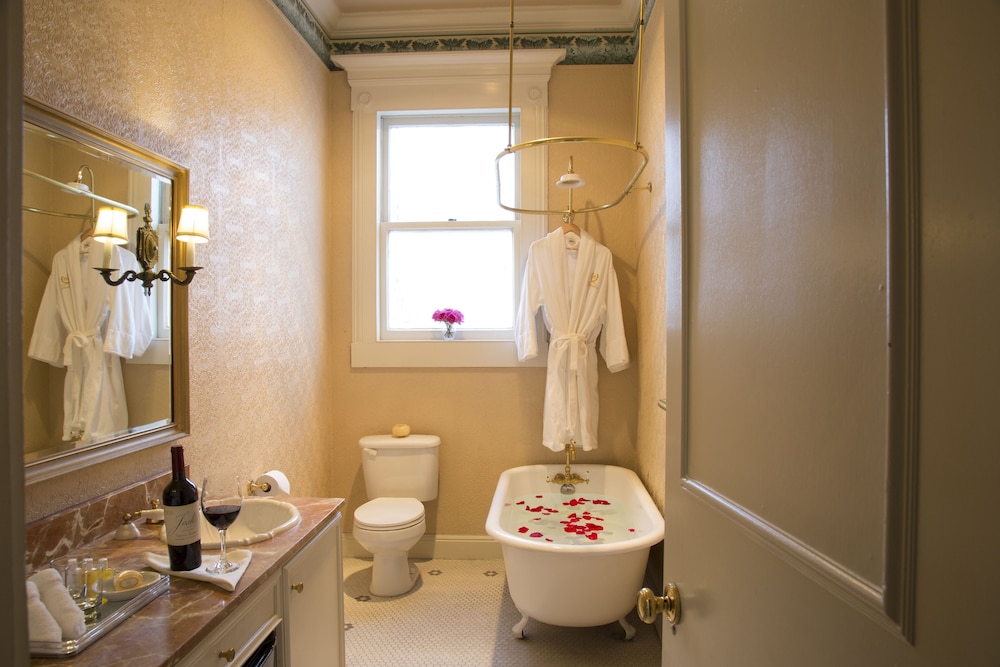 Hotel Majestic - photo 18