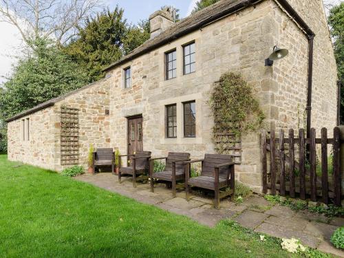 Highbury Cottage — 4-Star Luxury Hotel in Hathersage, United Kingdom