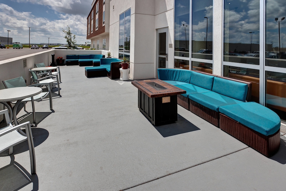 Springhill Suites Wichita Airport - photo 39