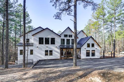 Luxe Group Getaway with 2 Story Deck in Broken Bow in Broken Bow, United States