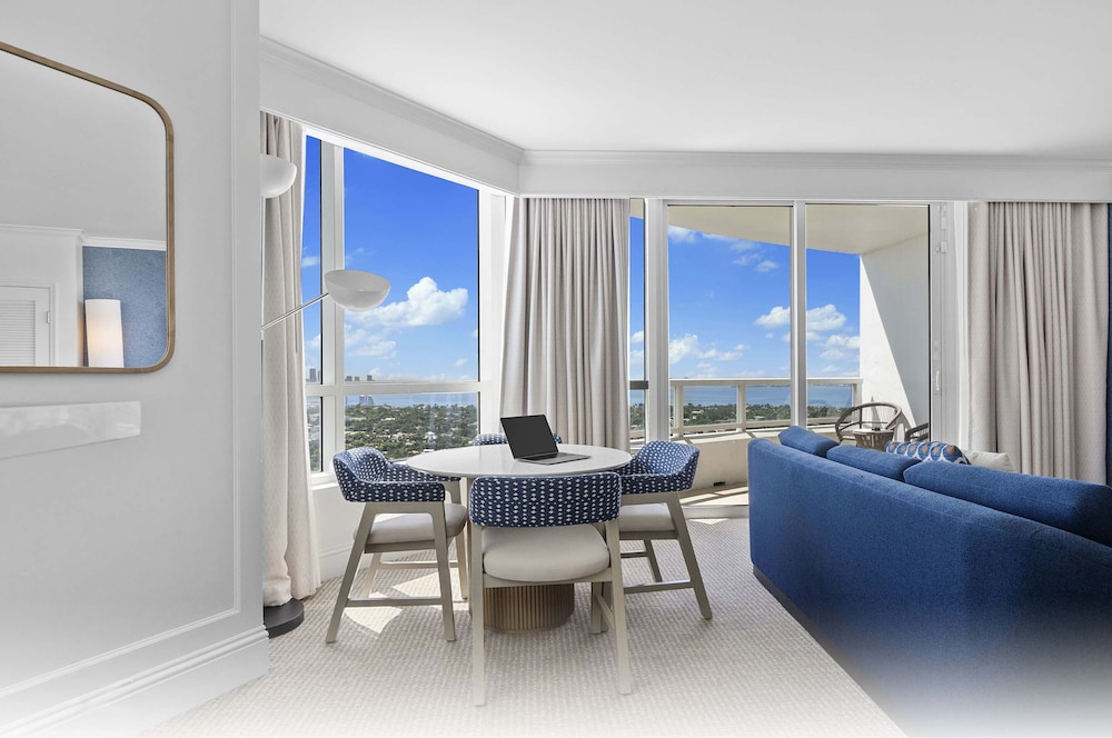 Fontainebleau Miami Beach Private Luxury Suites - photo 273
