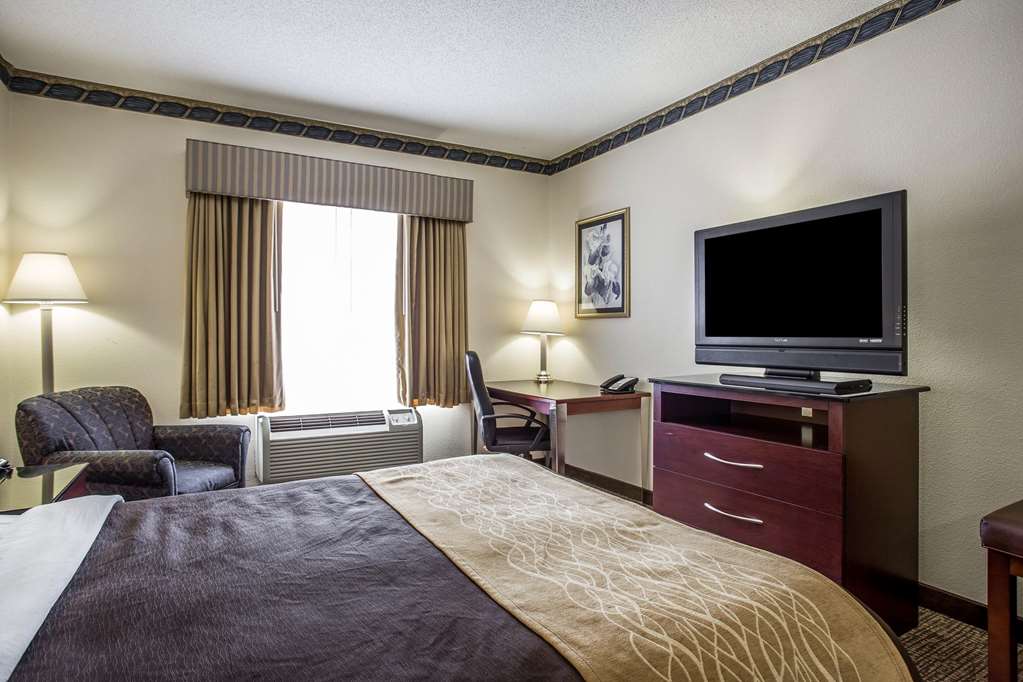 Comfort Inn & Suites Ft. Jackson Maingate - photo 10