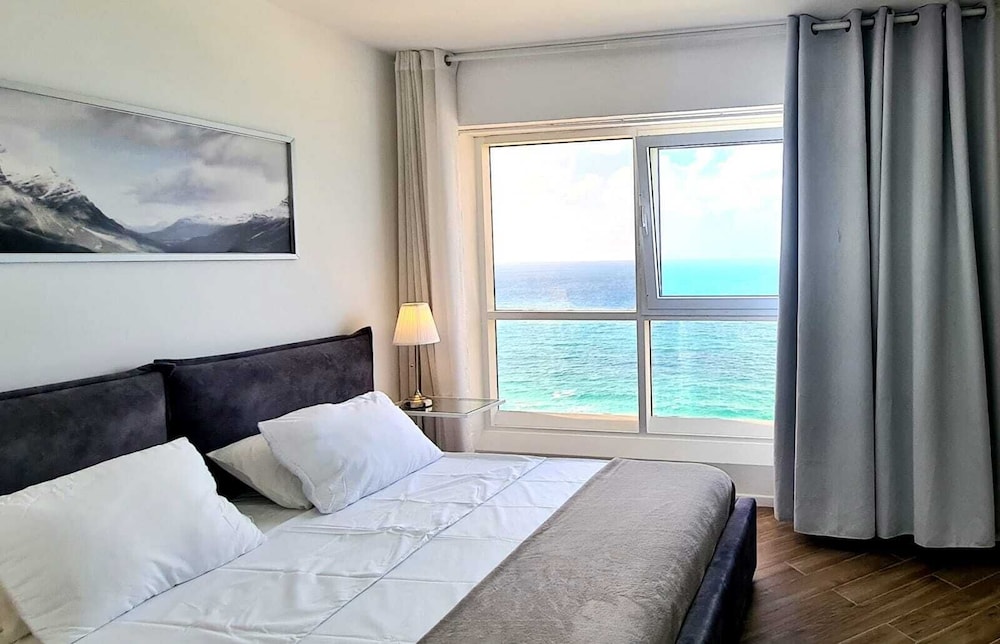 Apartments4you Leonardo 17 — 4-Star Luxury Hotel in Bat Yam, Israel