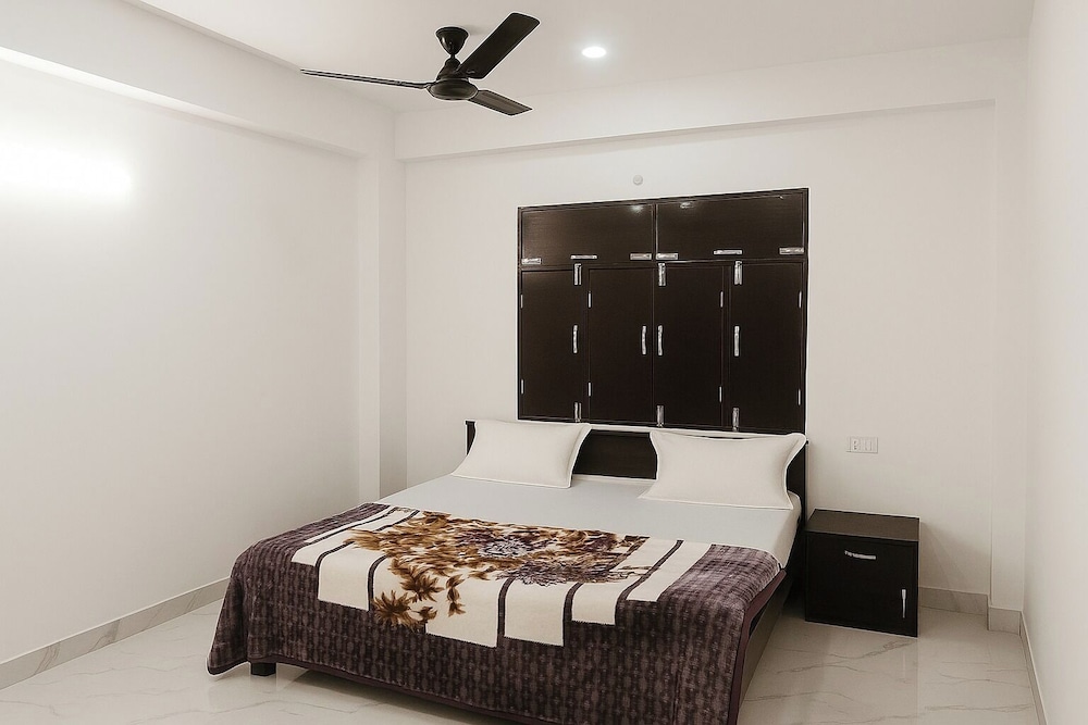 Gopal kung - last minute hotel in Mathura