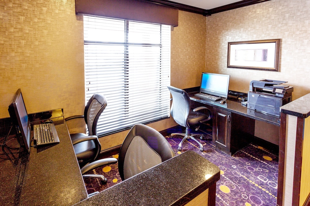 Holiday Inn Express & Suites Billings by IHG - photo 39