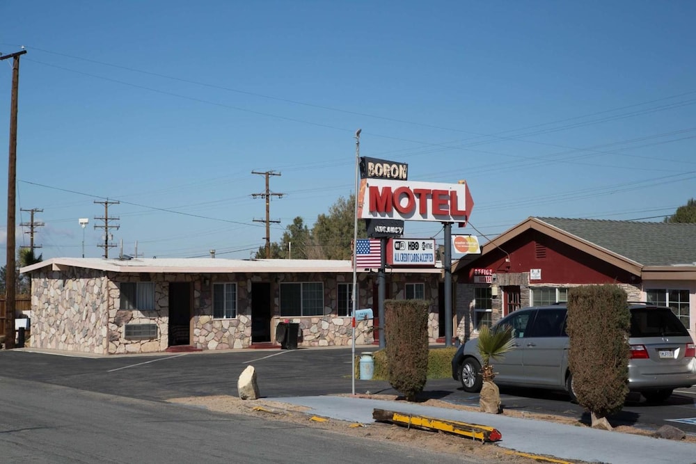 Boron Motel - photo 36