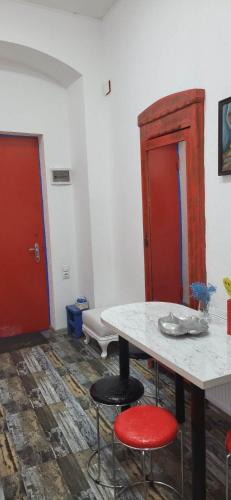 4 Chocolate Apartments In Old Tbilisi