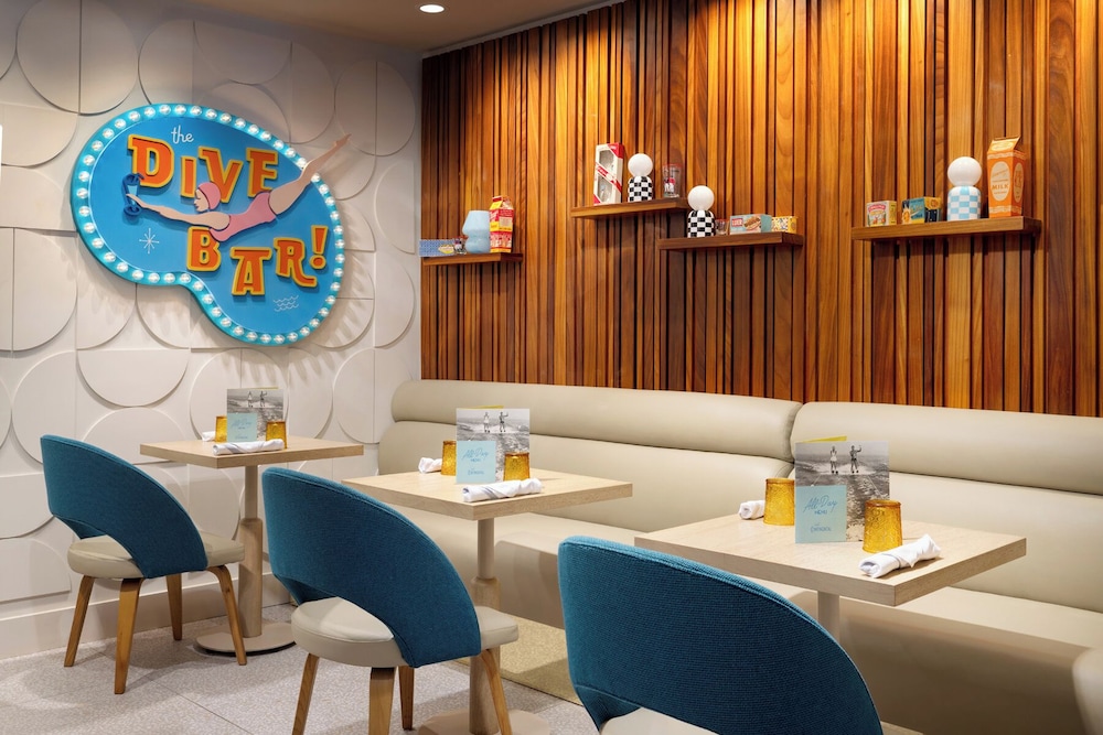 Hotel Continental Miami Beach Tapestry Collection by Hilton - photo 53