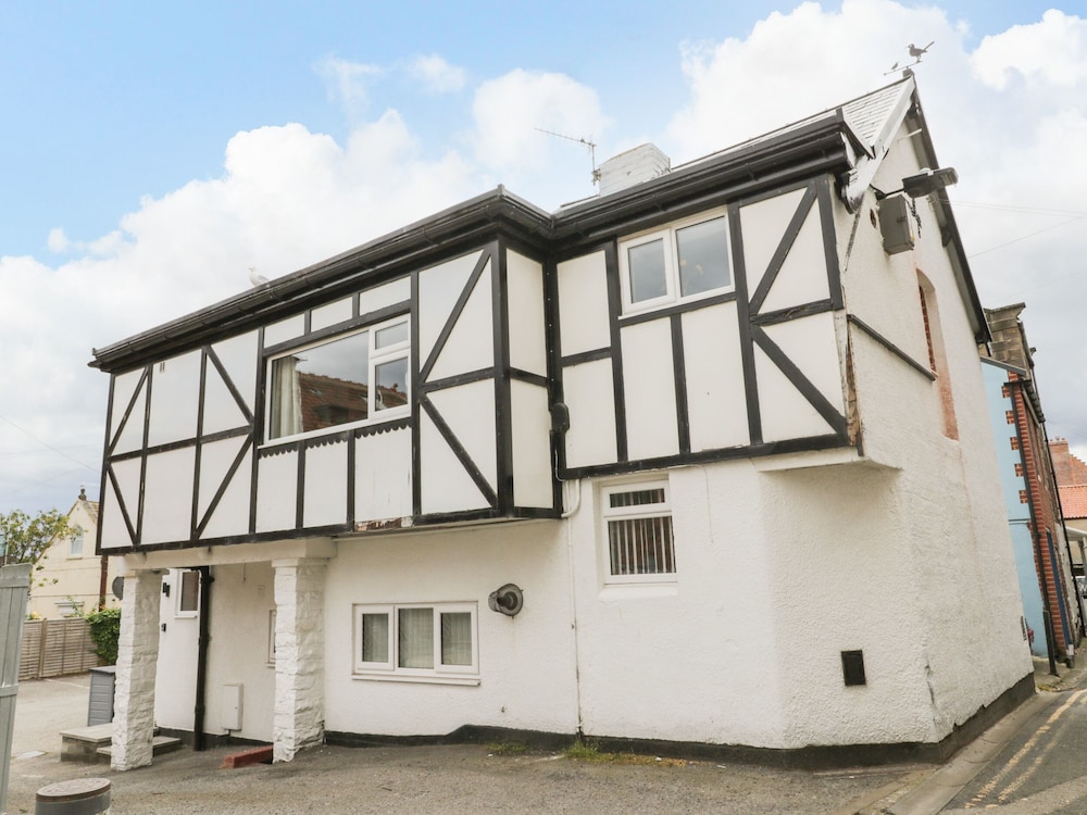 Daisy's Den — 4-Star Luxury Hotel in Whitby, United Kingdom