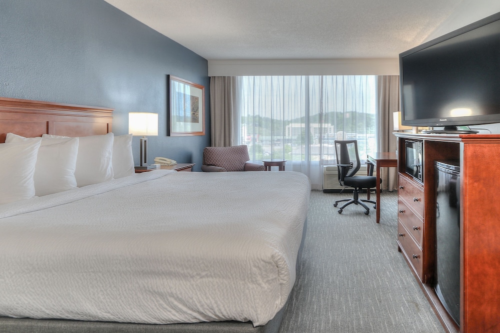 The Ramsey Hotel & Convention Center - photo 19