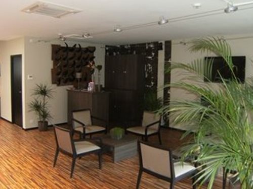 Bhb Hotel — hotel in Bagnols-Sur-Ceze