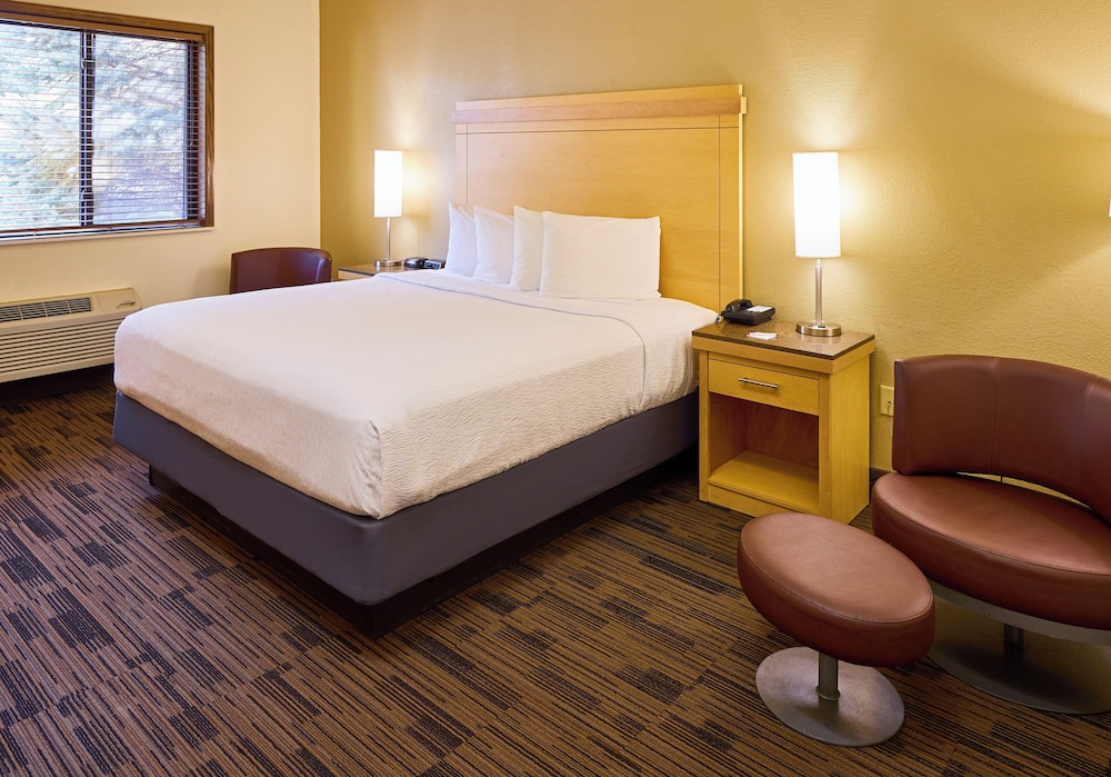 LivINN Hotel Minneapolis South Burnsville - photo 6