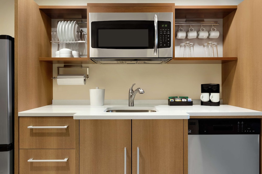 Home2 Suites by Hilton New Brunswick NJ - photo 30