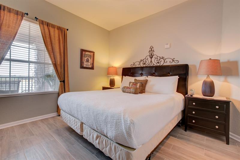 Lakeview Executive Penthouse VR - photo 4