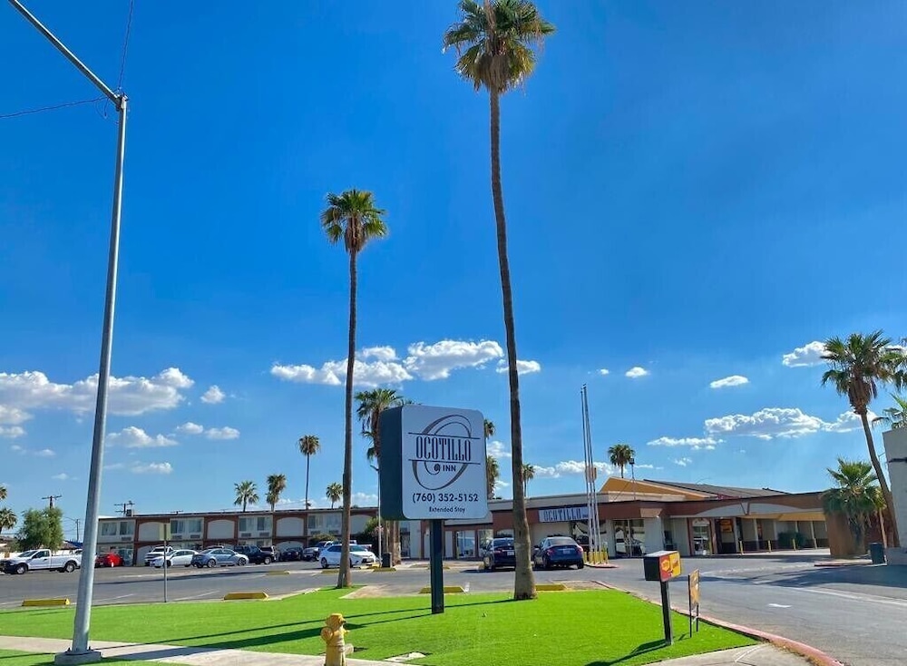 Ocotillo Inn - carbon neutral hotel in El Centro